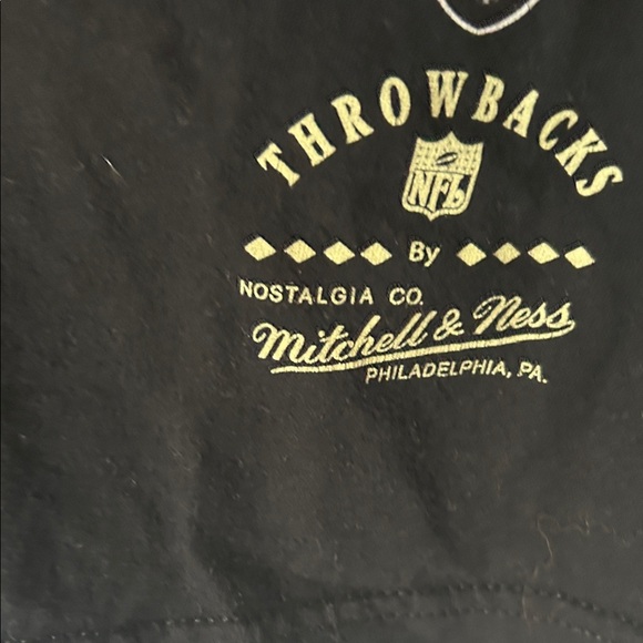 Mitchell & Ness Black Raiders Graphic Tee - Picture 3 of 8